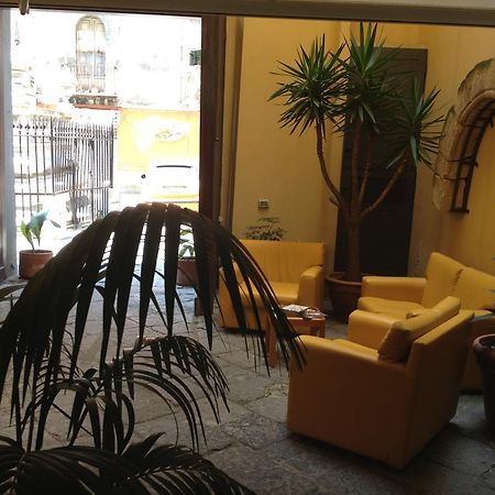 Caravaggio Hotel نابولي المظهر الخارجي الصورة